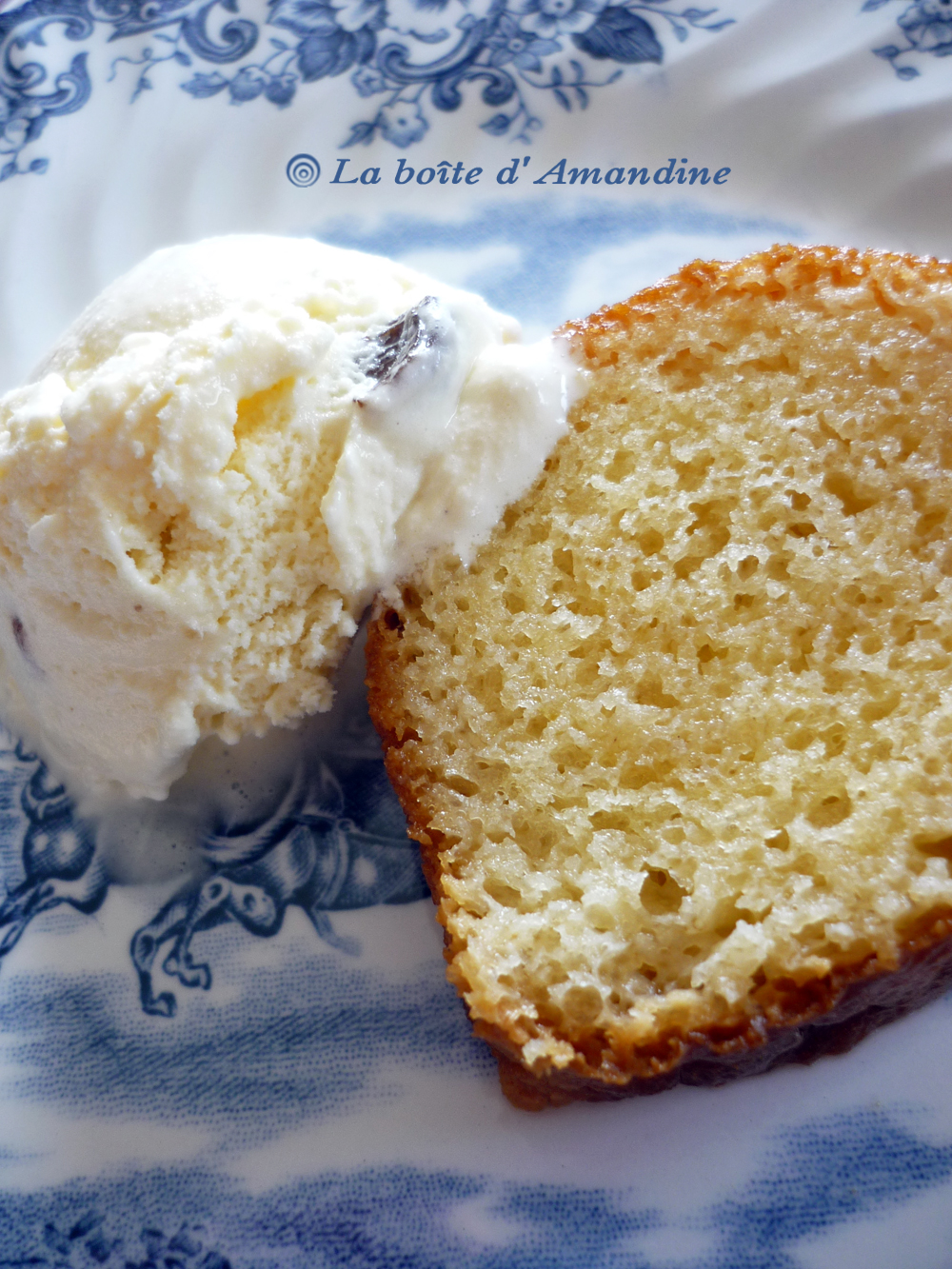 photo de Gâteau au yaourt façon baba au rhum