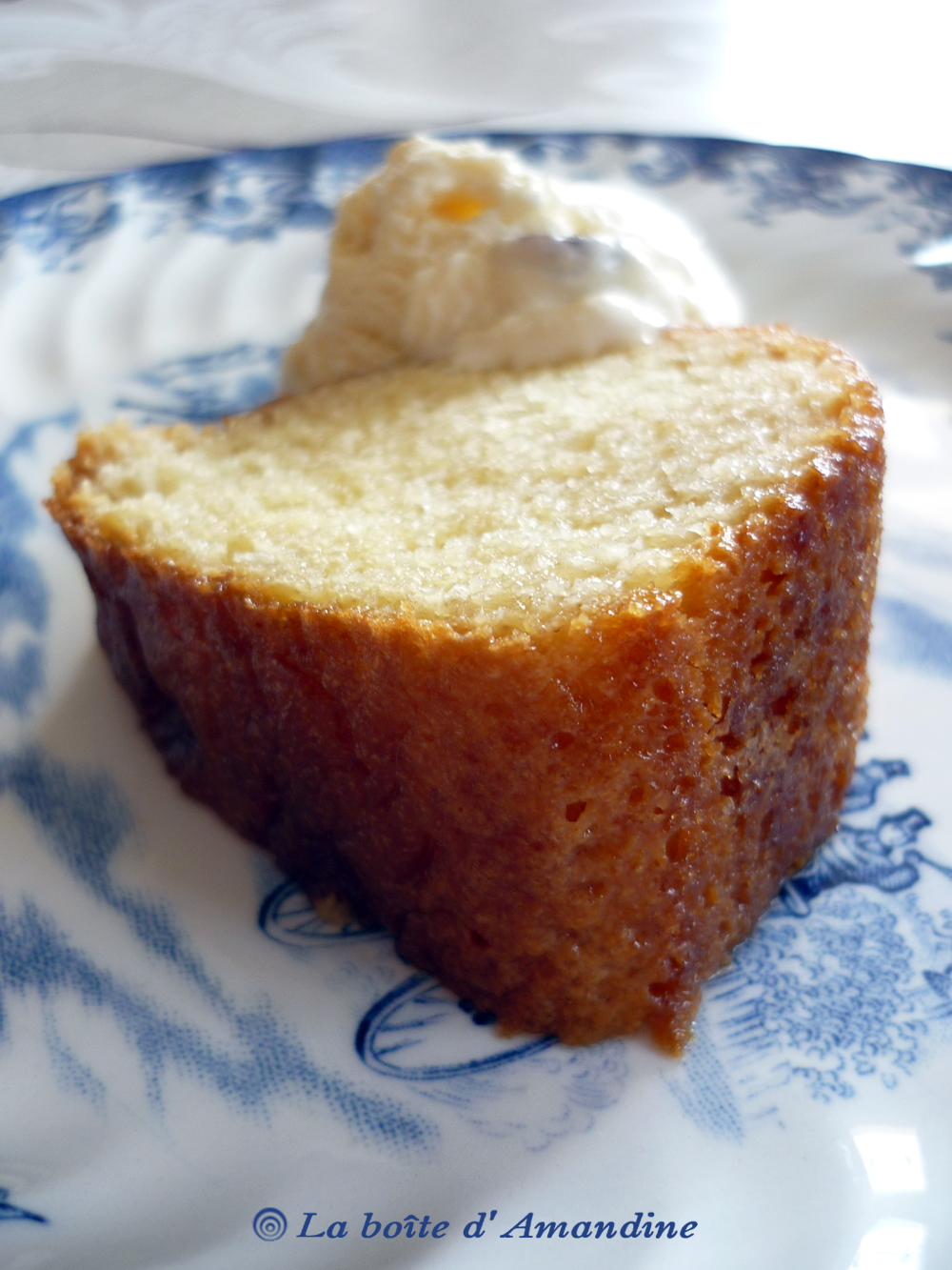 photo de Gâteau au yaourt façon baba au rhum