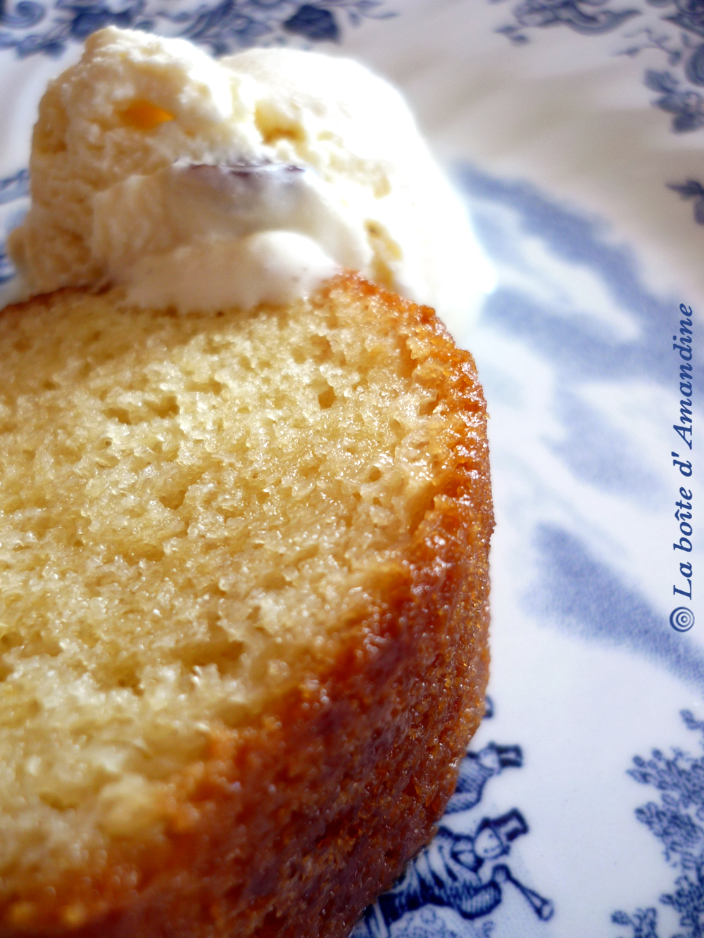 photo de Gâteau au yaourt façon baba au rhum