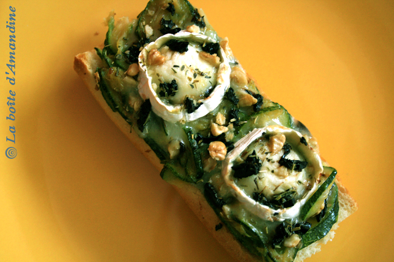 photo de Bruschetta courgette chèvre