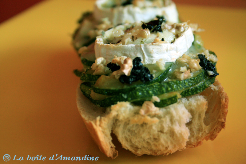 photo de Bruschetta courgette chèvre