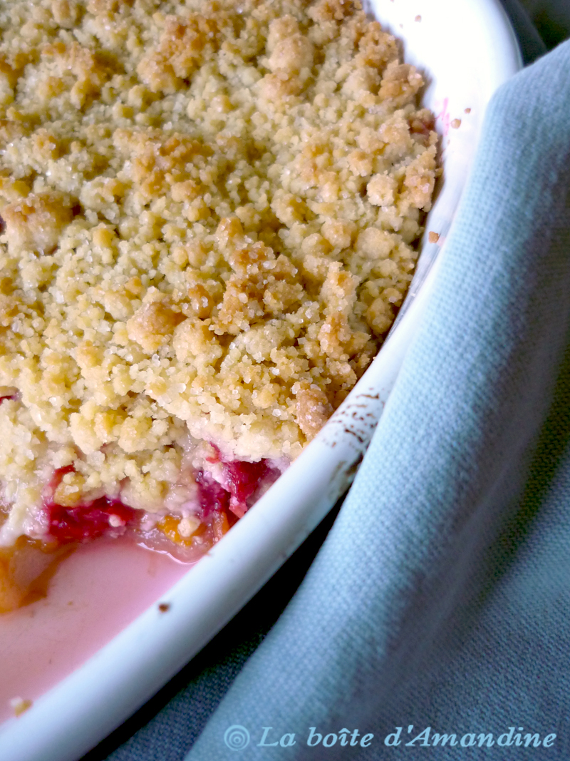 photo de Crumble pommes abricots framboises