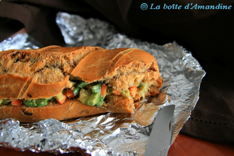 photo de Sandwich avocat carottes