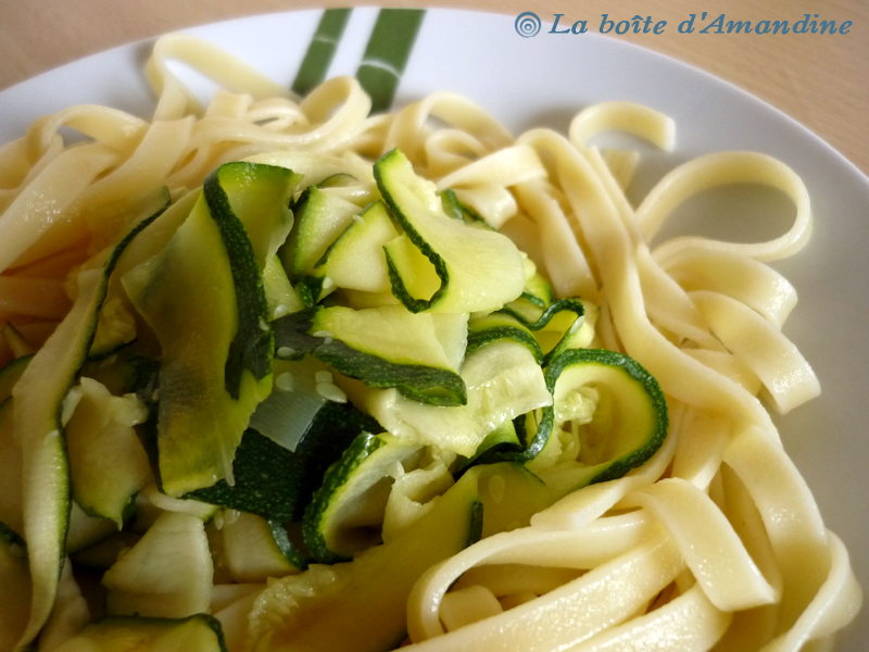 photo de Tagliatelles sauce tomate et courgettes